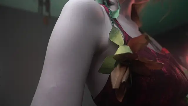 ginger hugs online show from December 18, 10:05 pm