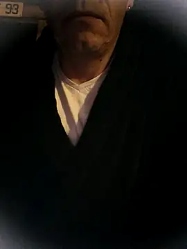 Snapshot of justepourvousbb chatting on November 29, 12:13 am justepourvousbb online show from November 29, 12:13 am