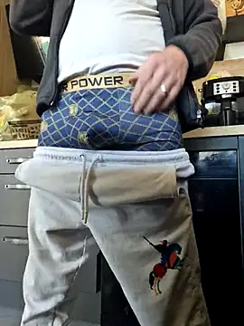 Snapshot of justepourvousbb chatting on December 2, 10:31 am justepourvousbb online show from December 2, 10:31 am