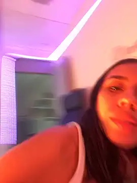 Snapshot of MissSussy chatting on February 15, 6:33 pm MissSussy online show from February 15, 6:33 pm