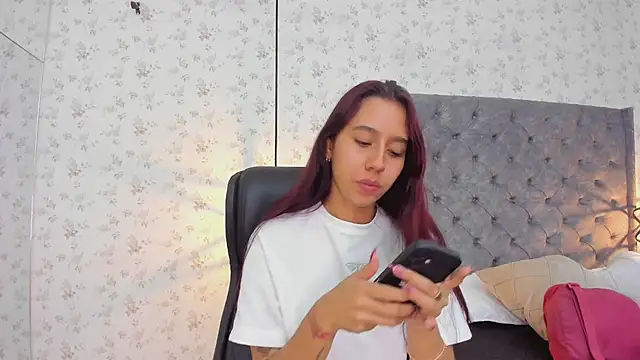 Snapshot of MissSussy chatting on May 23, 5:28 pm MissSussy online show from May 23, 5:28 pm