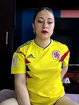 Snapshot of LisbethMoore_ chatting on June 17, 3:13 pm LisbethMoore online show from June 17, 3:13 pm
