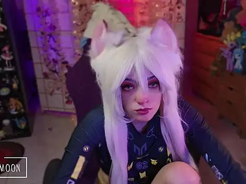 Sara Skys00 online show from July 1, 11:59 pm