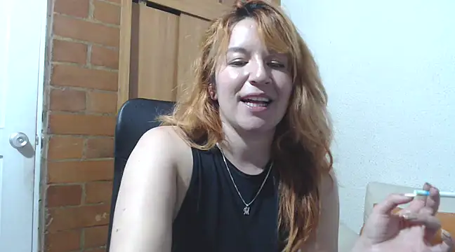 sweet paula02 online show from February 4, 11:38 pm
