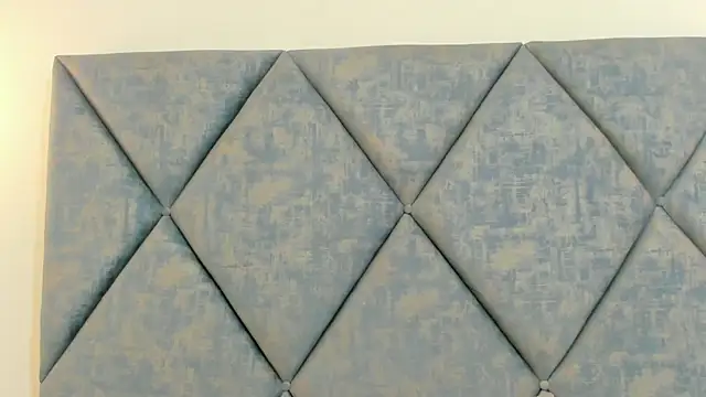 FreyaMoller online show from July 7, 7:07 pm