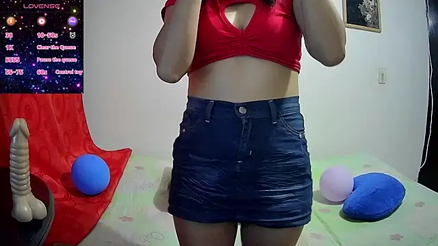 Snapshot of Hanha00 chatting on March 8, 11:39 pm Hanha00 online show from March 8, 11:39 pm