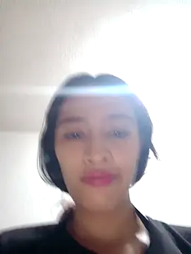 Snapshot of Hanha00 chatting on October 15, 2:33 am Hanha00 online show from October 15, 2:33 am