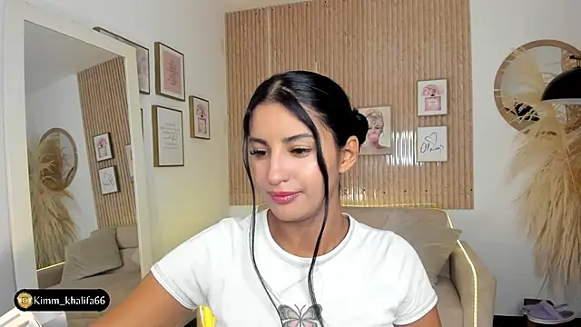 Snapshot of Kimm_khalifa chatting on January 23, 11:05 pm Kimm khalifa online show from January 23, 11:05 pm