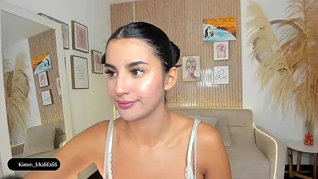 Snapshot of Kimm_khalifa chatting on January 24, 8:00 pm Kimm khalifa online show from January 24, 8:00 pm