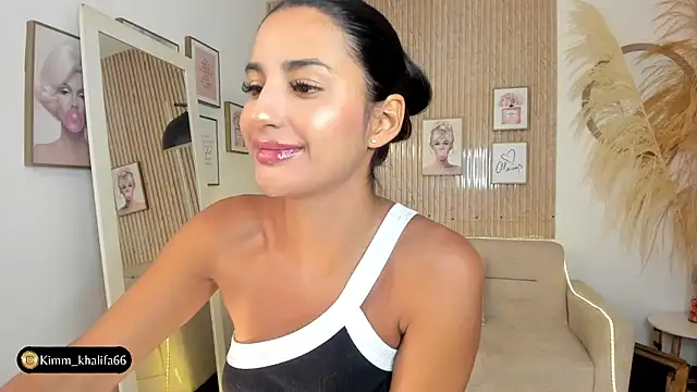 Snapshot of Kimm_khalifa chatting on January 30, 7:26 pm Kimm khalifa online show from January 30, 7:26 pm