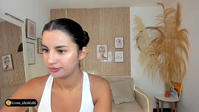 Snapshot of Kimm_khalifa chatting on January 31, 2:39 pm Kimm khalifa online show from January 31, 2:39 pm