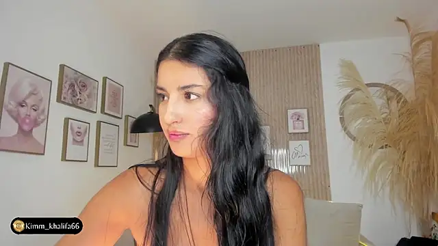 Snapshot of Kimm_khalifa chatting on February 14, 12:09 am Kimm khalifa online show from February 14, 12:09 am