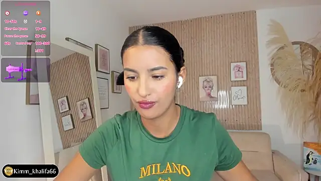 Snapshot of Kimm_khalifa chatting on March 4, 11:00 pm Kimm khalifa online show from March 4, 11:00 pm