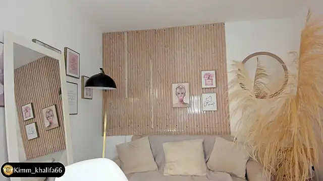 Snapshot of Kimm_khalifa chatting on March 13, 9:37 pm Kimm khalifa online show from March 13, 9:37 pm