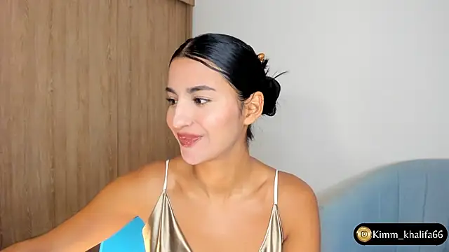 Snapshot of Kimm_khalifa chatting on March 19, 9:05 pm Kimm khalifa online show from March 19, 9:05 pm