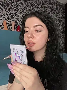 Kimi Ass online show from December 22, 3:11 pm