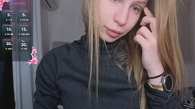 Elis Fox online show from February 18, 7:04 am