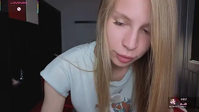 Elis Fox online show from June 30, 8:04 am