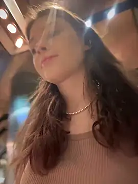 Times  Square online show from December 7, 6:10 am