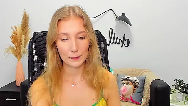 Snapshot of LolaWilsons chatting on January 17, 12:52 pm LolaWilsons online show from January 17, 12:52 pm