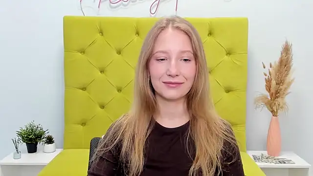 LolaWilsons online show from April 29, 6:28 am