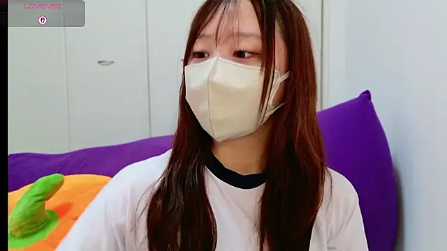 Snapshot of sara-a-jp chatting on October 6, 10:12 am sara-a-jp online show from October 6, 10:12 am