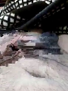 Snapshot of AHMED0233 chatting on April 13, 1:44 am AHMED0233 online show from April 13, 1:44 am