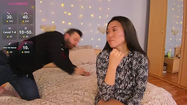 NikkiNSerdron online show from February 27, 3:14 am