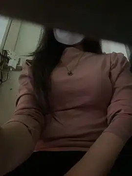 Snapshot of Tuongvy05 chatting on January 24, 2:39 am Tuongvy05 online show from January 24, 2:39 am