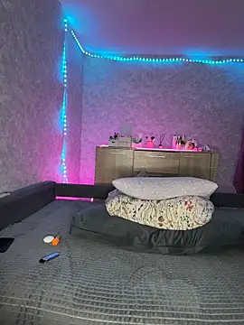 Evaaa Babiesss online show from December 21, 6:04 pm