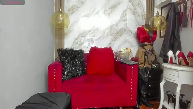 LiaTaylorr online show from September 11, 12:16 pm