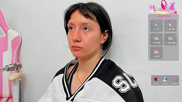lizzy davis 1 online show from April 30, 3:46 am