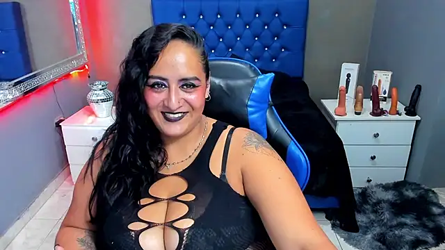 Snapshot of NikolPervertUnlimit chatting on December 13, 10:04 pm NikolPervertUnlimit online show from December 13, 10:04 pm