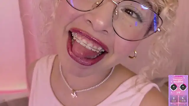 Haelycute online show from June 7, 5:16 pm