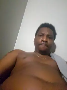 Snapshot of 007Giovani chatting on February 11, 11:48 am 007Giovani online show from February 11, 11:48 am