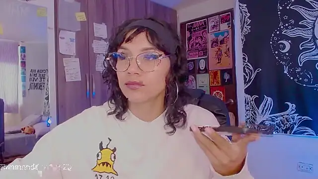 melissahowl online show from October 14, 4:19 pm