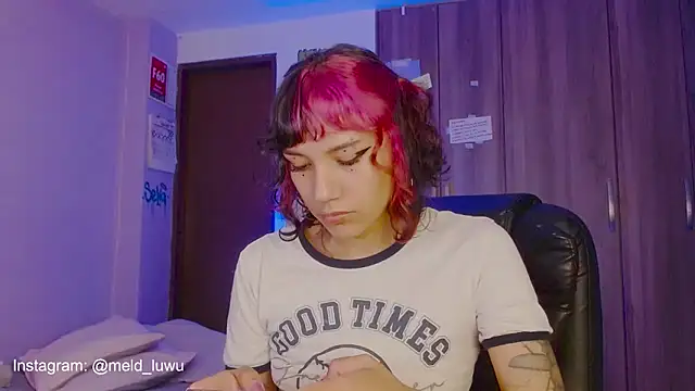 melissahowl online show from May 8, 10:37 pm