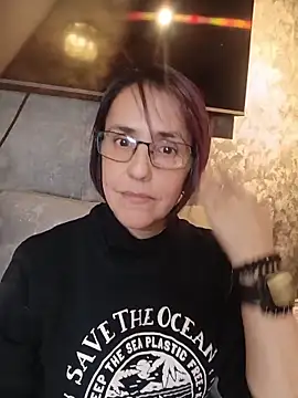 IsisBlake online show from February 23, 4:04 pm