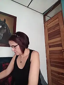 IsisBlake online show from May 31, 7:37 pm