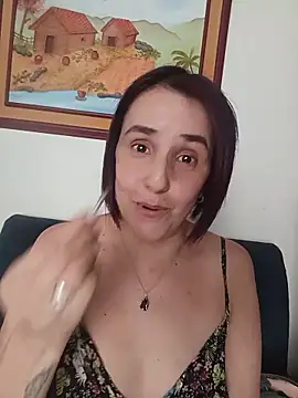 IsisBlake online show from June 11, 7:01 pm