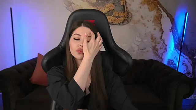 Snapshot of Mille_Joy chatting on February 20, 12:08 am Mille Joy online show from February 20, 12:08 am