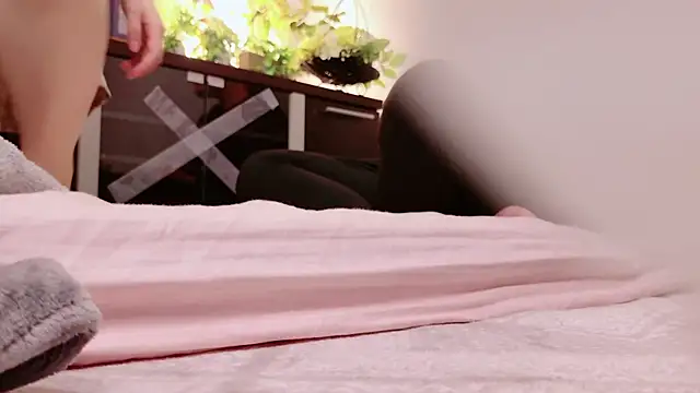 Snapshot of Mia--meow chatting on January 19, 1:12 pm Mia--meow online show from January 19, 1:12 pm