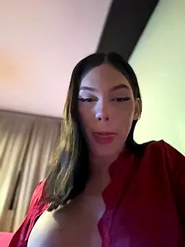 Snapshot of Carlita_cute chatting on November 25, 10:32 pm Carlita cute online show from November 25, 10:32 pm