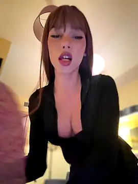 Snapshot of Carlita_cute chatting on December 5, 7:10 pm Carlita cute online show from December 5, 7:10 pm