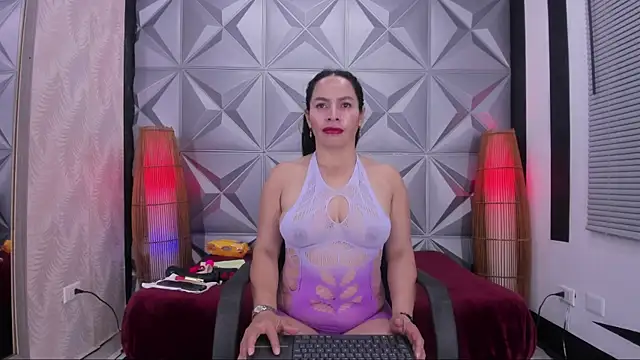 Snapshot of MaduraLuciana chatting on February 26, 10:58 am MaduraLuciana online show from February 26, 10:58 am