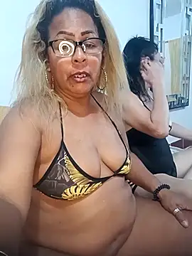 Afroditabichota online show from October 31, 12:00 am