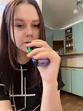 Snapshot of Marylallka5 chatting on January 13, 9:19 am Marylallka5 online show from January 13, 9:19 am