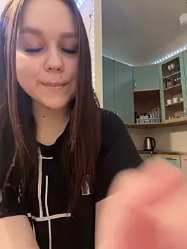 Snapshot of Marylallka5 chatting on March 8, 7:31 pm Marylallka5 online show from March 8, 7:31 pm