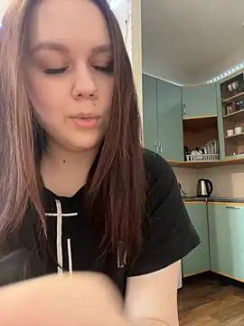 Snapshot of Marylallka5 chatting on March 10, 12:15 pm Marylallka5 online show from March 10, 12:15 pm