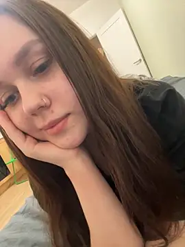 Snapshot of Marylallka5 chatting on September 19, 9:59 pm Marylallka5 online show from September 19, 9:59 pm